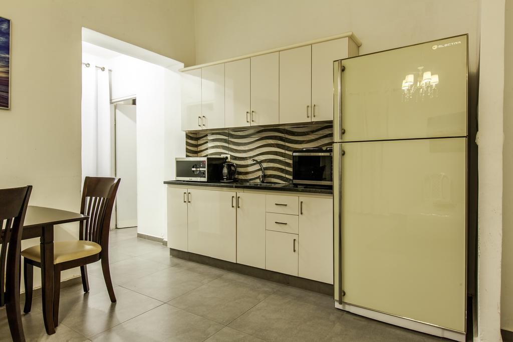 Sunset Beach Apartments Tel Awiw Zewnętrze zdjęcie